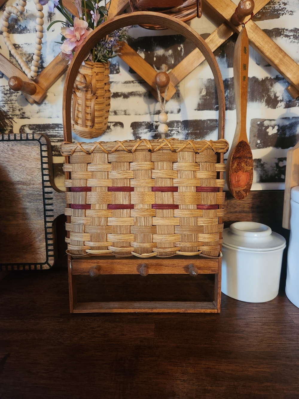 Hanging Woven Basket with 3 Hanging Pegs in Natural